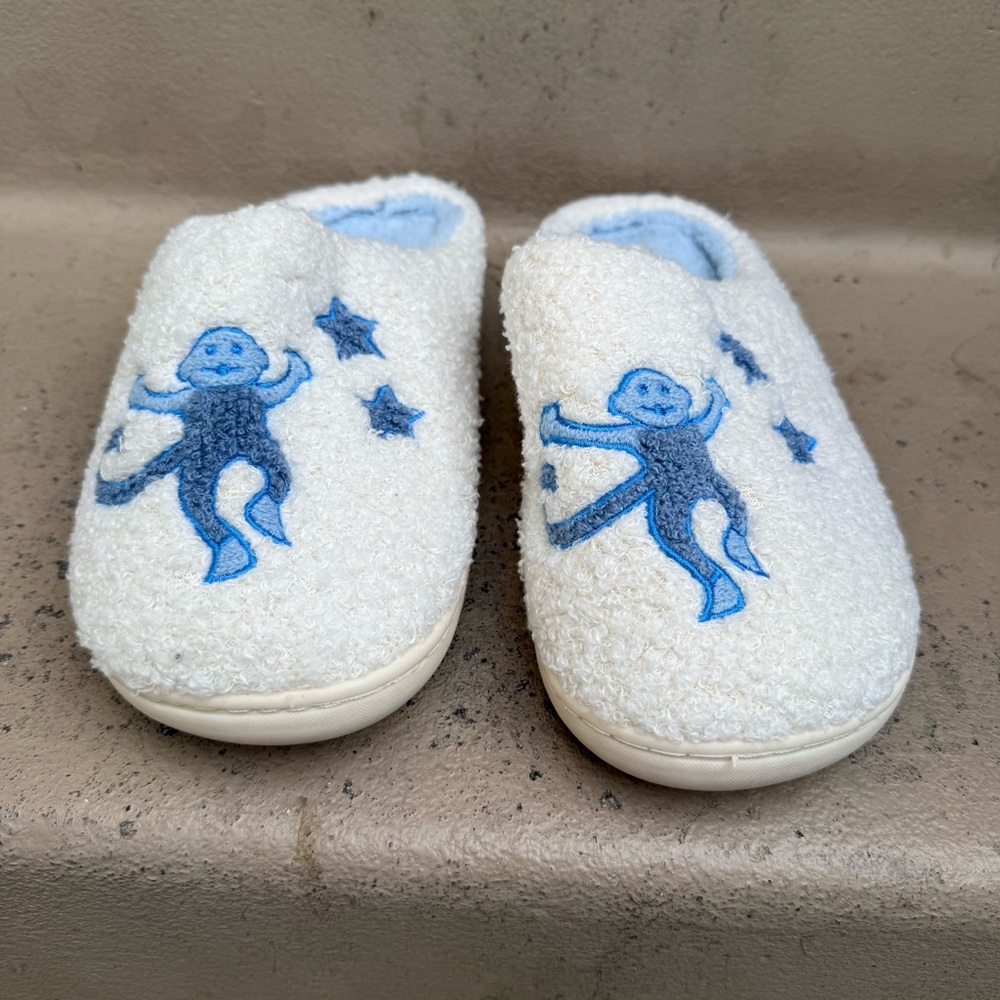 Roller Rabbit Slippers Blue Monkey - Picture 4 of 5